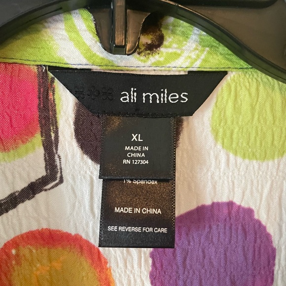 Very gently worn designer top - Picture 5 of 6